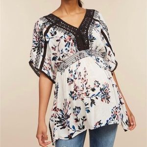 Adorable floral top!